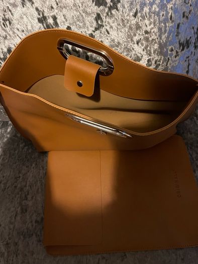 Handbag