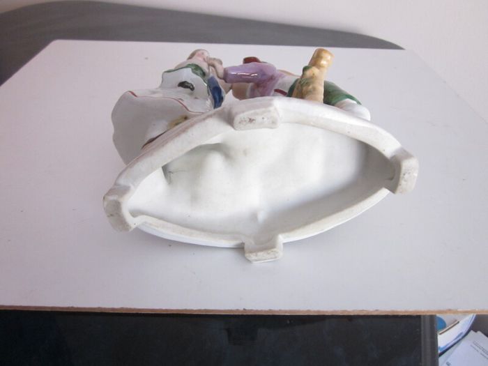 Vintage Boy/Girl First Kiss Porcelain Figure