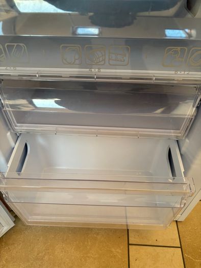 Integrated Fridge / Freezer (Hoover) 70/30