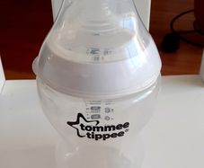 Tommee Tippee Feeding bottle