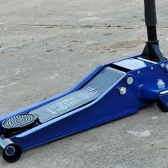 Brand New 4 Ton Ultra Low Profile Trolley Jack