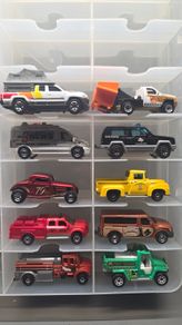 Matchbox Pack of 10 Cars 11