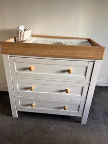 Mamas and Papas dresser / changer