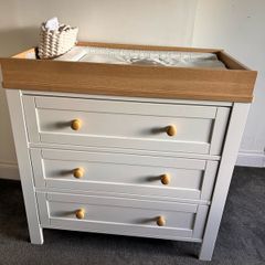 Mamas and Papas dresser / changer