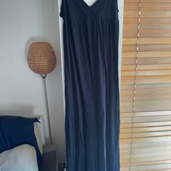 black maxi dress size 14