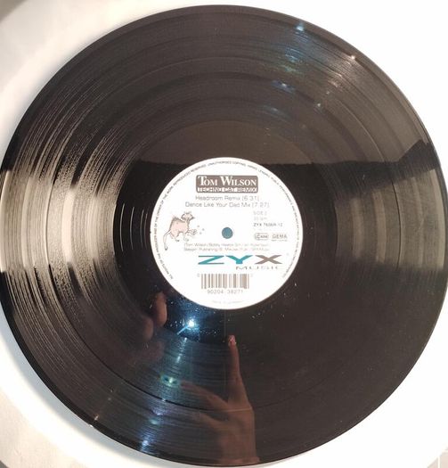 Tom Wilson - Techno Cat (ORIGNAL + Perplexer REMIX!) - ZYX Music Records - GERMAN Pressing! Incl. ORIGINAL Dance Like Yer Dad Mix TOO!