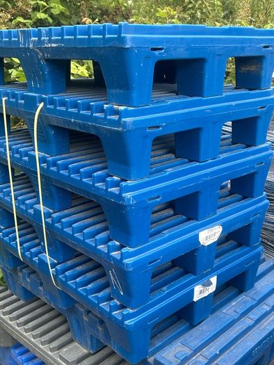 Plastic pallets