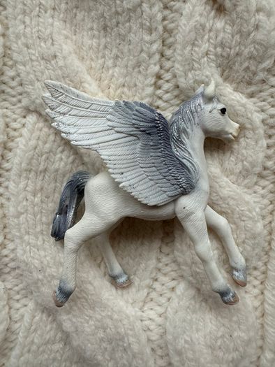 Schleich Bayala White Pegasus Foal Toy Figure SC70543 about 9 cm Used Please look at the pictures