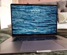 MacBook pro 2019 16"