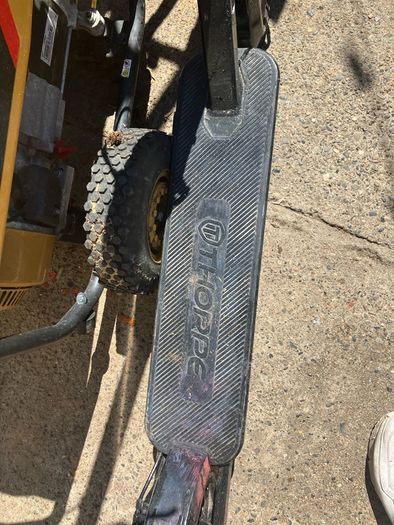 electric scooter