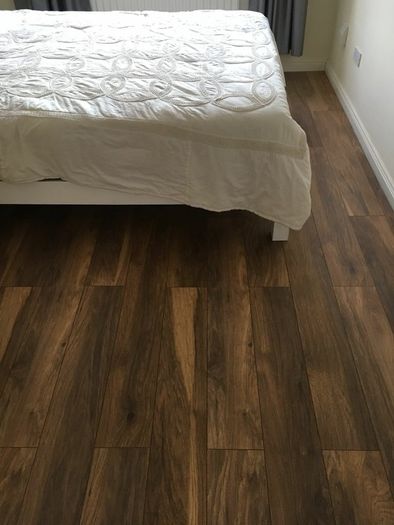 Laying floor Panels
