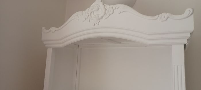 White Amourie