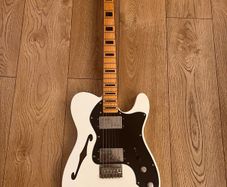 Squier Classic Vibe '70s Telecaster Thinline Olympic White Electric Guitar