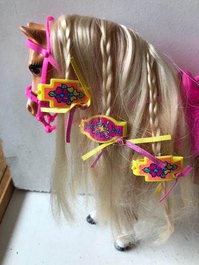 Vintage Barbie Horse Sprint