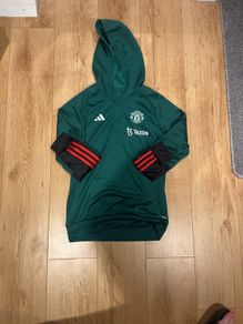 Manchester United training top