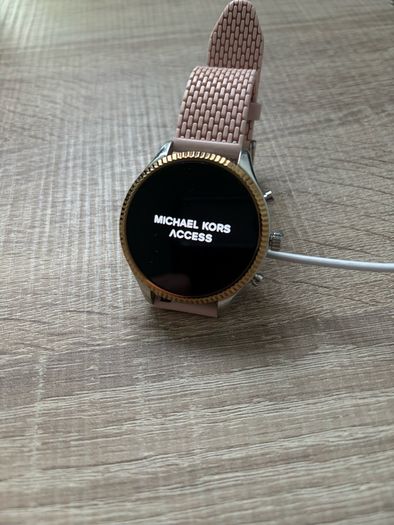 Michael Kors access