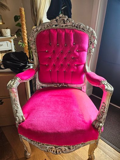 Boutique chair