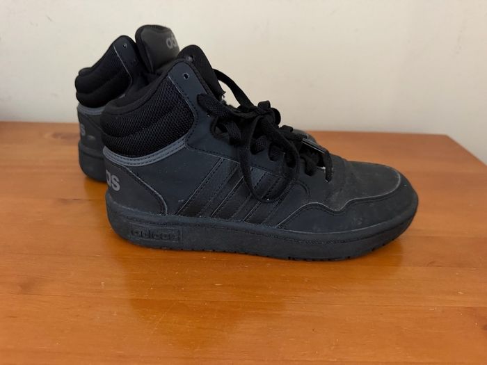 Adidas kids shoes,size 2uk(34 eu)
