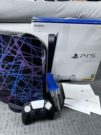 PlayStation 5 (PS5) Disc version