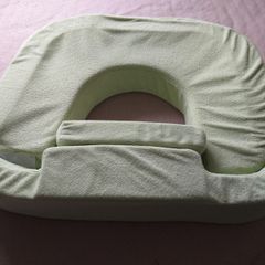 My Brest Friend breadtfeeding pillow