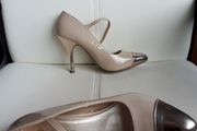 Beige Shoes. Size 5