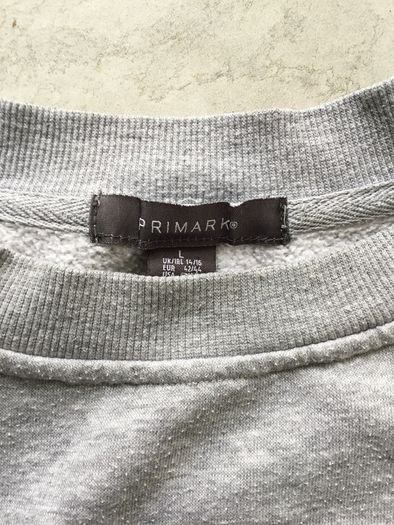 Men's grey Sweatshirt. Size Large