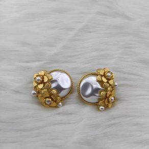 Kirks Folly silver pearl earring