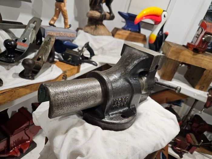 vono vice 3 1/2 inch