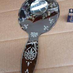 Vanity mirror