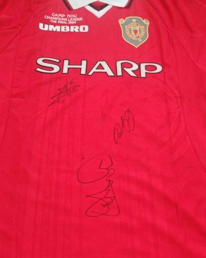 Manchester United Champions League final jersey signed by legends  Stam Giggs Cole