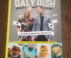 The Daly Dish Synopsis "The Daly Dish: 100 Masso Slimming Meals for Everyday "