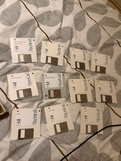 Apple Macintosh System 7 Install Floppies Boxed 1991