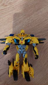 Transformer / toy / bumblebee