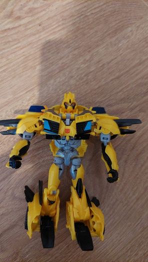 Transformer / toy / bumblebee