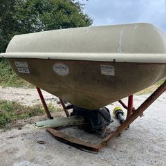 Abbey 1 Tonne Fertiliser Spinner