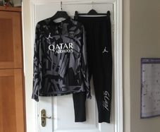 PSG Jordan Mens Tracksuit Black/Grey Size S