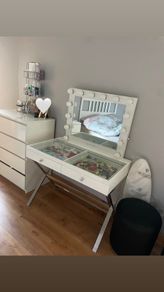 Glam Doll beauty table station with stool chair