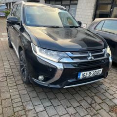 2016 Mitsubishi Outlander GX5hs PHEV top of Range