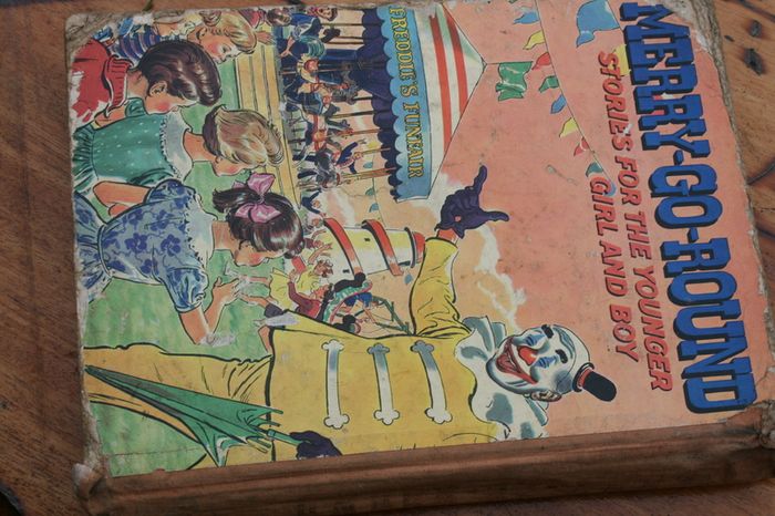 Merry-Go-Round : Stories for the younger girl & boy (1950's)