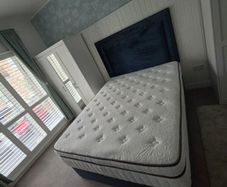 queen beds