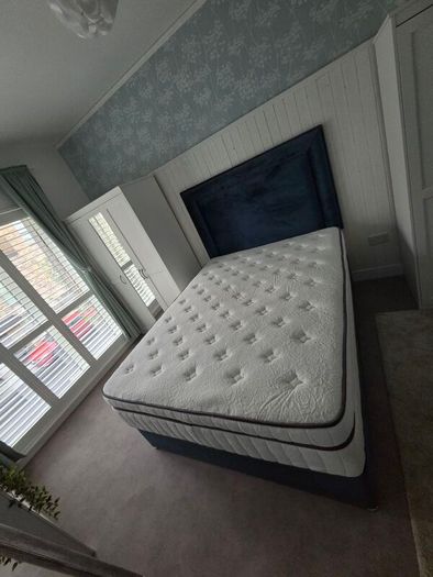 queen beds