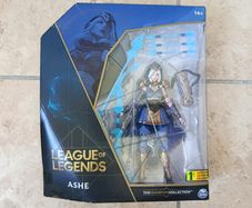 League of Legends - Ashe The Frost Archer Collectible Figure The Champion Collection