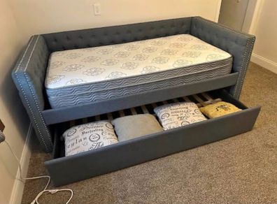 Day bed