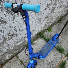 blue Segway Ninebot eKickScooter ZING