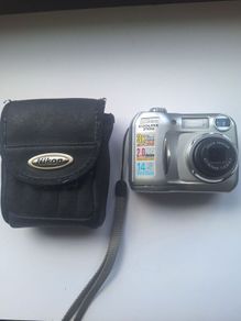 Nikon Coolpix 2100