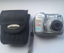 Nikon Coolpix 2100