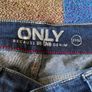 Only denim jeans for women, in immaculate condition. Image 4