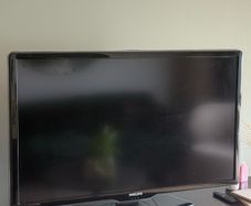 Philips 42 inch HD TV with USB & HDMI
