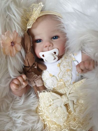 Reborns By Laura.  Baby Emily Is Back!! Weighted, Heavy Reborn Doll.  Welcome To View