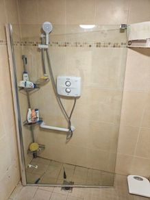 wet room screen